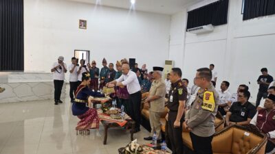 Penetapan Pengurus Lembaga Pemangku Adat Kelurahan Yang Baru Telah Dikukuhkan