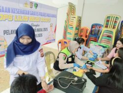 Pelayanan Humanis Polri, Sidokkes Polres Mura Berikan Layanan Kesehatan Gratis Saat Natal