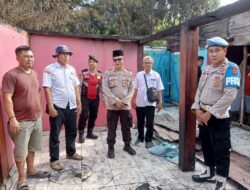 Polres Musi Rawas Peduli Berbagi Ringankan Beban Korban Kebakaran di Kecamatan Jayaloka.